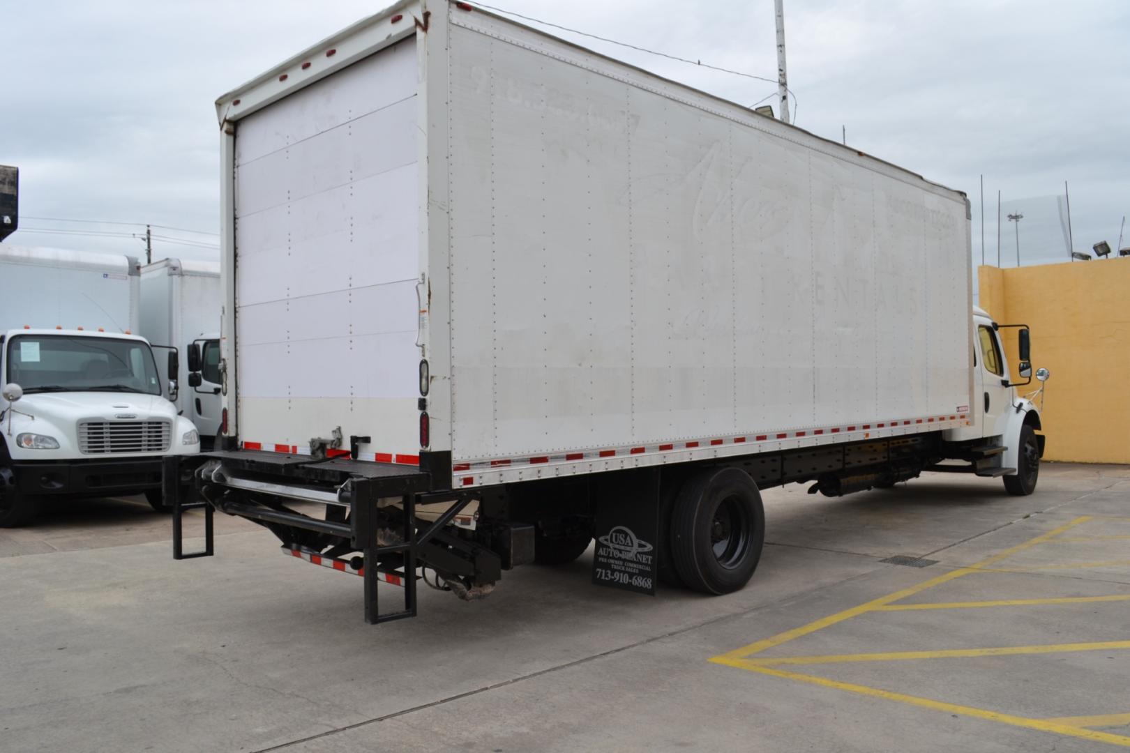 2017 WHITE /BLACK FREIGHTLINER M2-106 with an CUMMINS ISB 6.7L 260HP engine, ALLISON 2500RDS AUTOMATIC transmission, located at 9172 North Fwy, Houston, TX, 77037, (713) 910-6868, 29.887470, -95.411903 - 26,000LB GVWR NON CDL , MORGAN 26FT BOX, 13FT CLEARANCE, HEIGHT 103" X WIDTH 102", AIR RIDE, EXTENDED CAB BENCH SEAT, 80 GALLON FUEL TANK, POWER WINDOWS, LOCKS, & MIRRORS, COLD A/C, MAXON 3,000LB CAPACITY ALUMINUM LIFT GATE - Photo#14